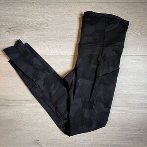 Lululemon fast and free size 4 25 in pant camo